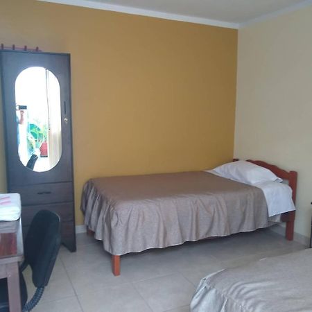 Hospedaje Golden Inn Camana Exterior photo